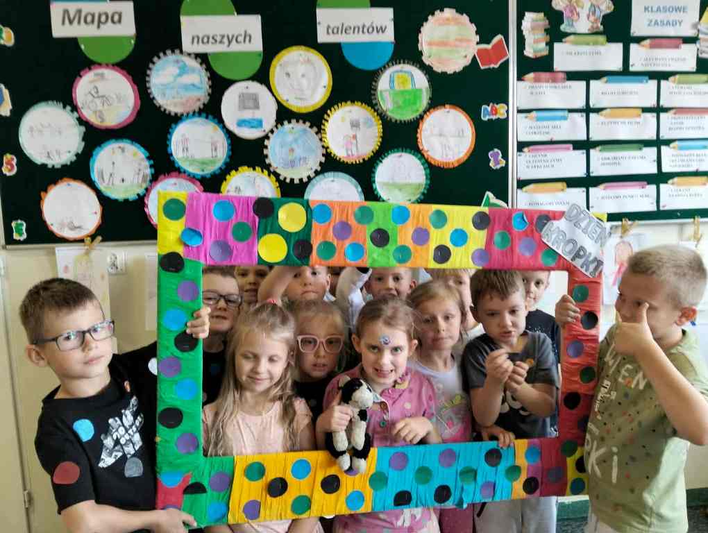 556489936_1327695992481384_2143679579667128585_n