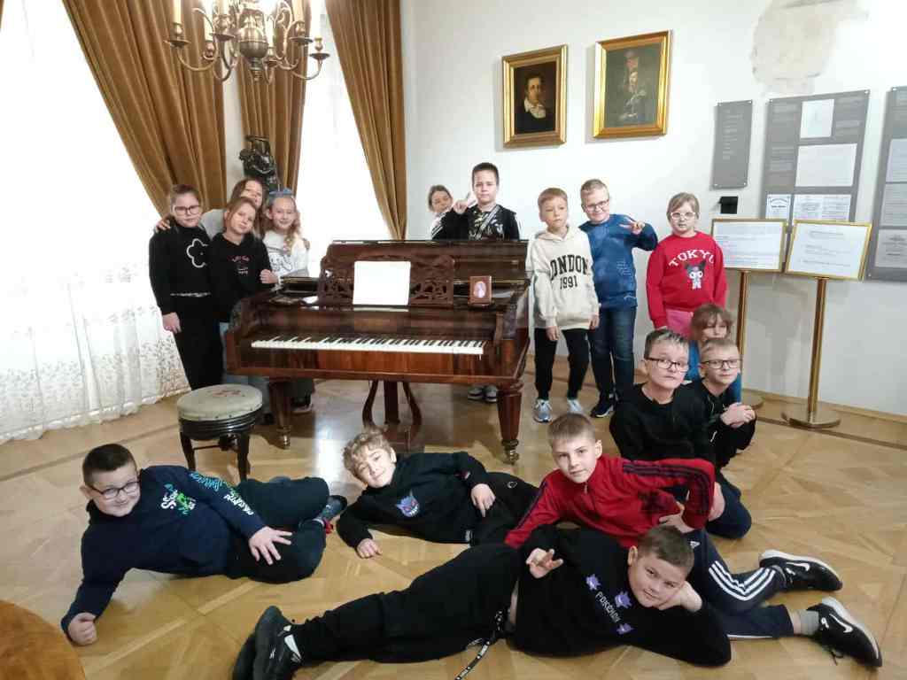 102b1bd9-a3f6-4f13-a022-0caa437f5fc3