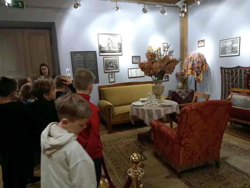 6ee89af6-aae0-4369-b8e8-1979e82735be