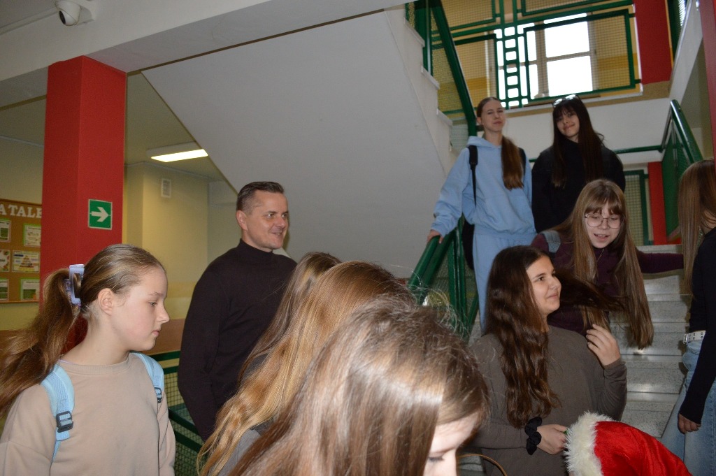 596373104_1387570209827295_5438107310312147654_n